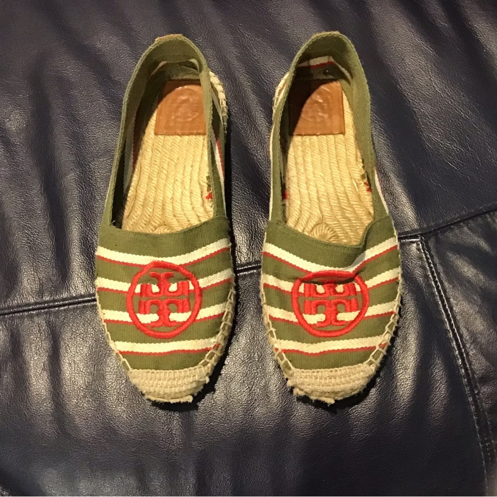 Tory Burch, Elisa Logo Embroidered Espadrille Flats.